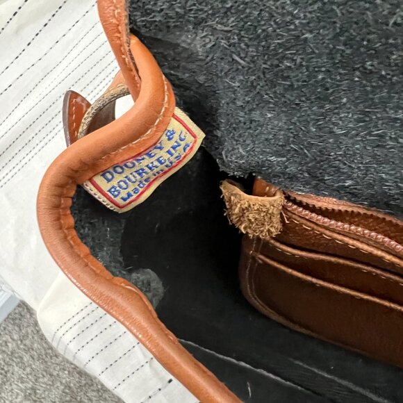 Dooney & Bourke Vintage Calvary Trooper Classic AWL Saddle Crossbody Bag - Picture 7 of 7